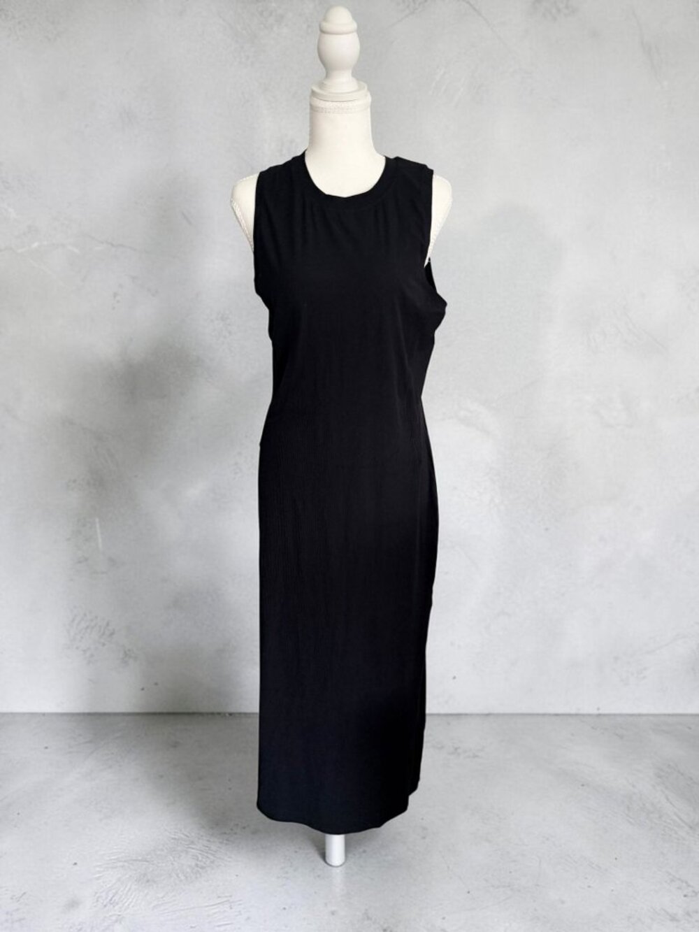 LULULEMON Black Ribbed Maxi Dress Size 8 Womens